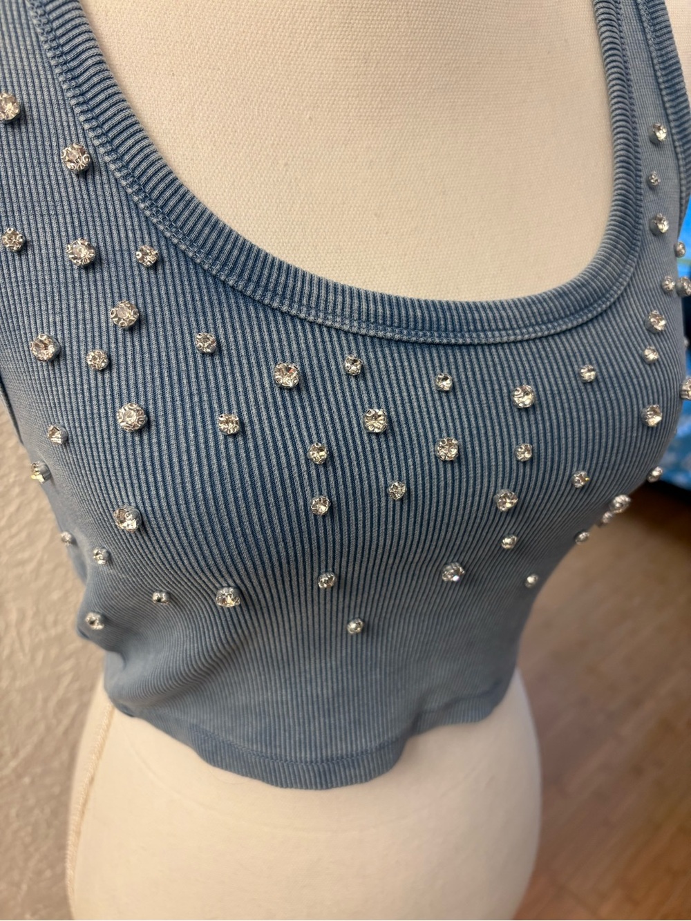 Zara Blue Ribbed Rhinestone Crop Tank - Picture 3 of 7